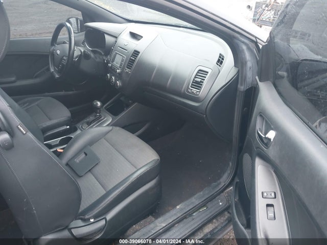 KIA Forte Koup Sx 2015 KNAFZ6A30F5390683 Image 5