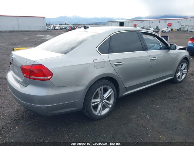 1VWCN7A33EC096368 Volkswagen Passat 2.0l Tdi Sel Premium