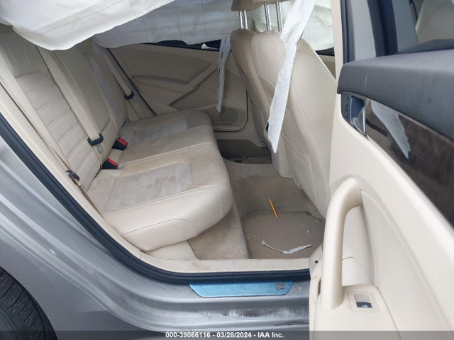 1VWCN7A33EC096368 Volkswagen Passat 2.0l Tdi Sel Premium