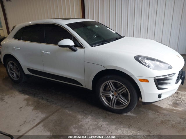 2017 PORSCHE MACAN WP1AB2A5XHLB18652 Photo 0
