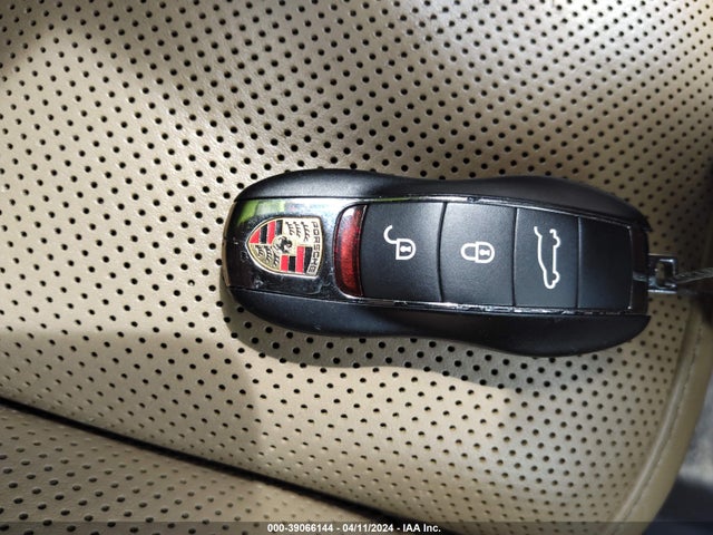 2017 PORSCHE MACAN WP1AB2A5XHLB18652 Photo 10