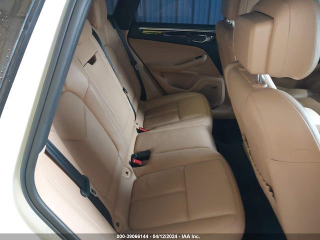 2017 PORSCHE MACAN WP1AB2A5XHLB18652 Photo 7