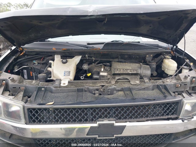 Chevrolet Express 2500 Work Van 2016 1GCWGAFFXG1157014 Image 10