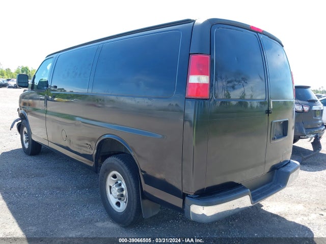 Chevrolet Express 2500 Work Van 2016 1GCWGAFFXG1157014 Image 3