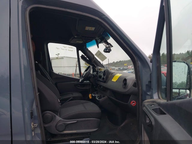 WD4PF1CD8KP114278 Mercedes-Benz Sprinter 2500 High Roof V6