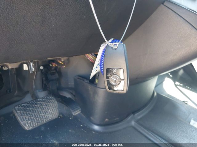 WD4PF1CD9KP138654 Mercedes-Benz Sprinter 2500 High Roof V6