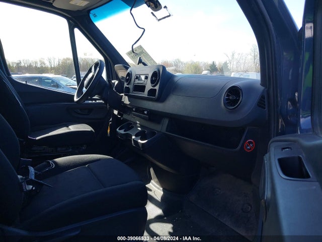 WD4PF1CD5KP149120 Mercedes-Benz Sprinter 2500 High Roof V6