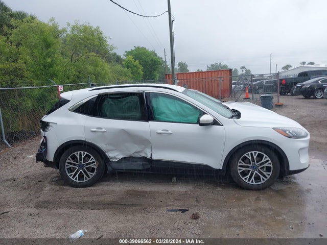 Ford ESCAPE SEL 2020 1FMCU0H68LUA47876 Image 13