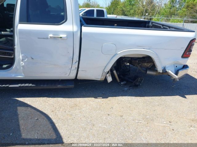 1C6RREDT6LN320422 RAM 1500 Laramie Quad Cab 4x2 6'4 Box