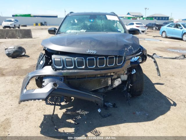 3C4NJCBB2NT225680 Jeep Compass Latitude Fwd