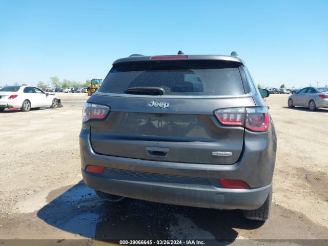 3C4NJCBB2NT225680 Jeep Compass Latitude Fwd