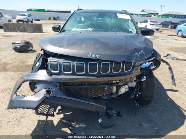 3C4NJCBB2NT225680 Jeep Compass Latitude Fwd
