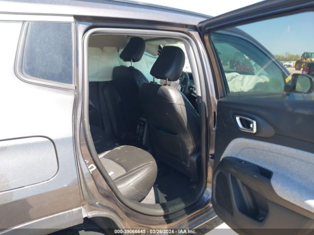 3C4NJCBB2NT225680 Jeep Compass Latitude Fwd