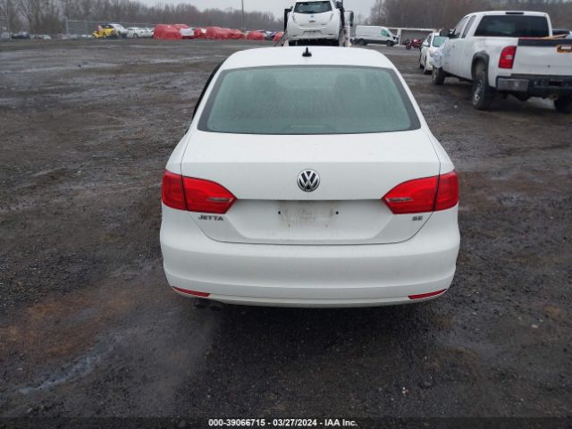 3VWD17AJ1EM442639 Volkswagen Jetta 1.8t Se