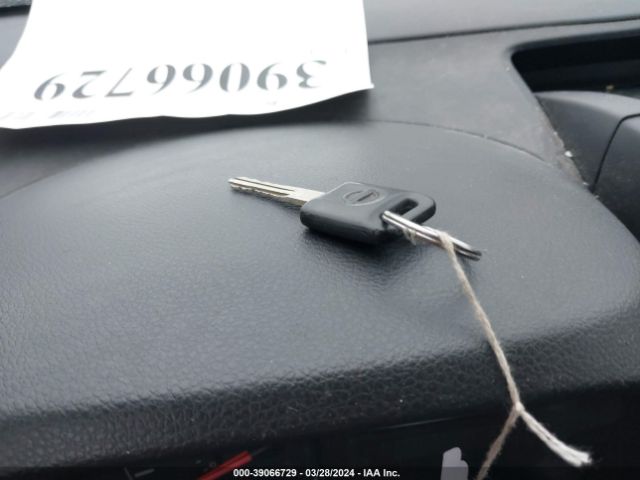 3N6CM0KN1JK697941 Nissan Nv200 S