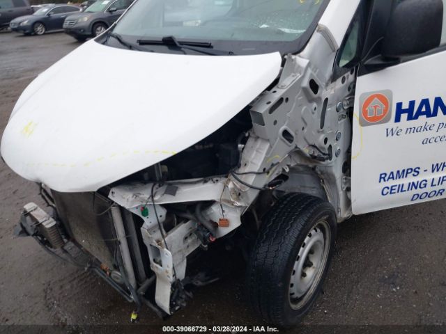 3N6CM0KN1JK697941 Nissan Nv200 S
