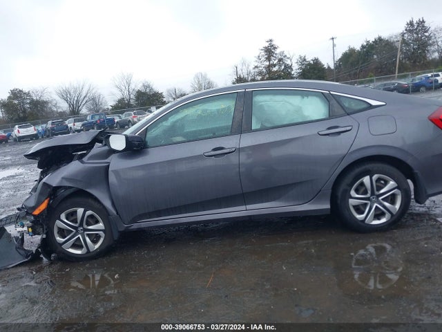 Honda Civic Lx 2018 2HGFC2F51JH550662 Image 14