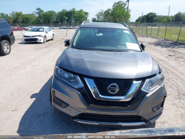 5N1AT2MT8LC767914 Nissan Rogue Sv Fwd