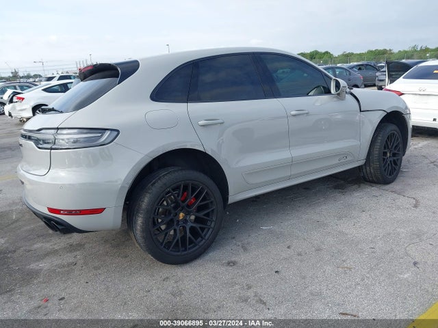 2020 PORSCHE MACAN WP1AG2A56LLB55224 Photo 3