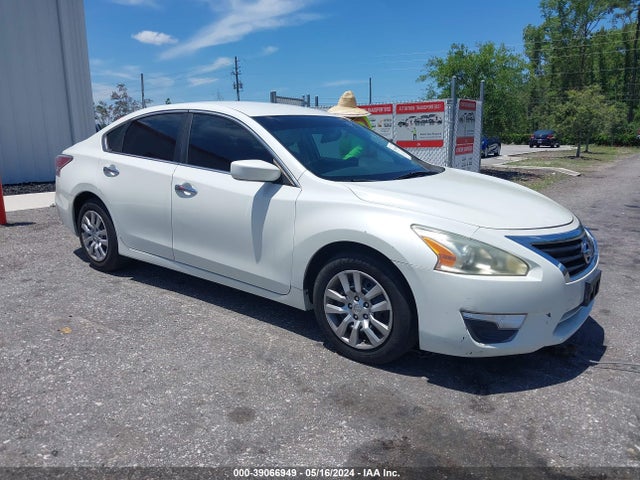 Nissan Altima 2.5 S 2014 1N4AL3AP3EN368827 главное изображение