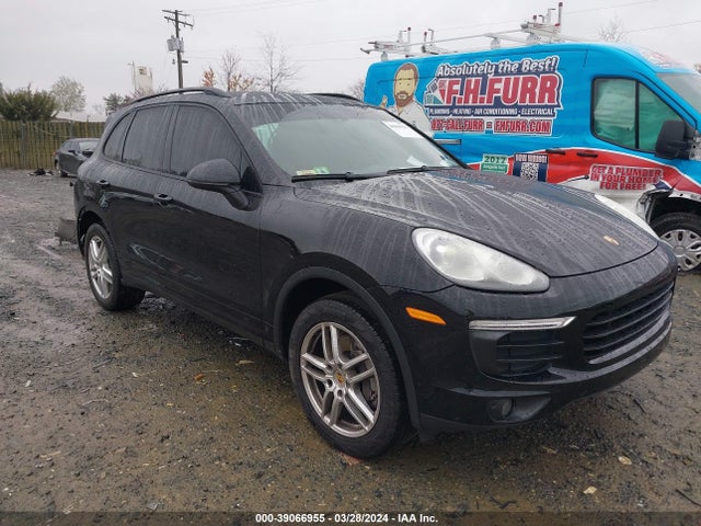 2016 PORSCHE CAYENNE WP1AA2A20GKA14135 Photo 0