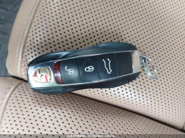 2016 PORSCHE CAYENNE WP1AA2A20GKA14135 Photo 10