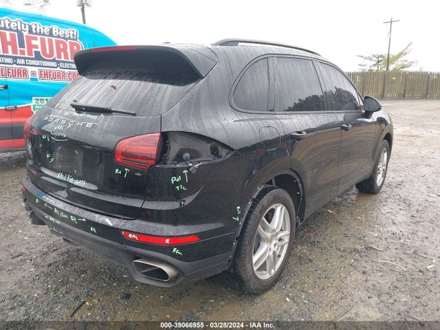 2016 PORSCHE CAYENNE WP1AA2A20GKA14135 Photo 3