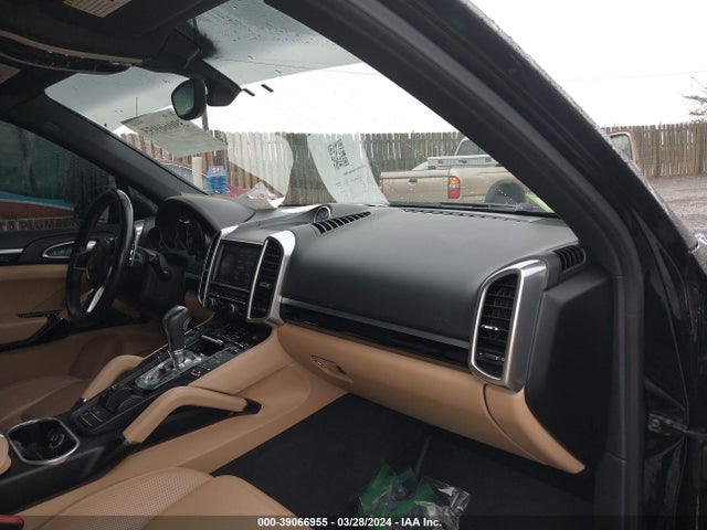 2016 PORSCHE CAYENNE WP1AA2A20GKA14135 Photo 4