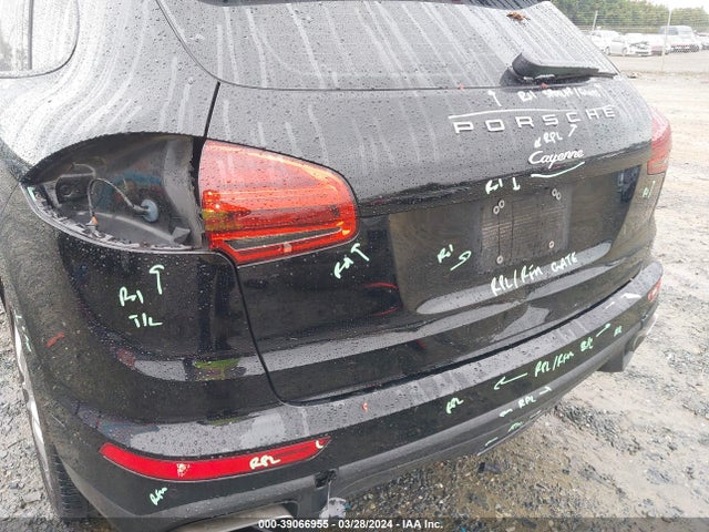 2016 PORSCHE CAYENNE WP1AA2A20GKA14135 Photo 5