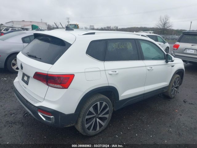 3VVEX7B24PM324182 Volkswagen Taos 1.5t Se