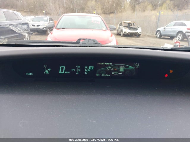 Toyota Prius Three 2014 JTDKN3DU6E1813255 Image 7