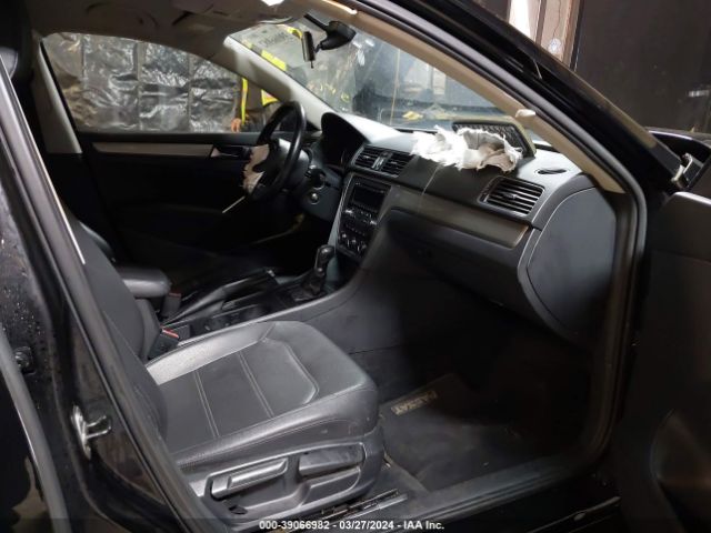 1VWAT7A35EC107416 Volkswagen Passat 1.8t Wolfsburg Edition