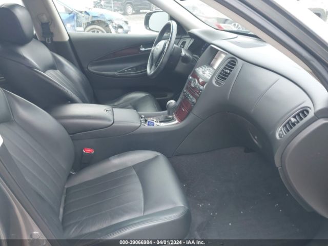 JN1BJ0RR8HM416716 Infiniti QX50