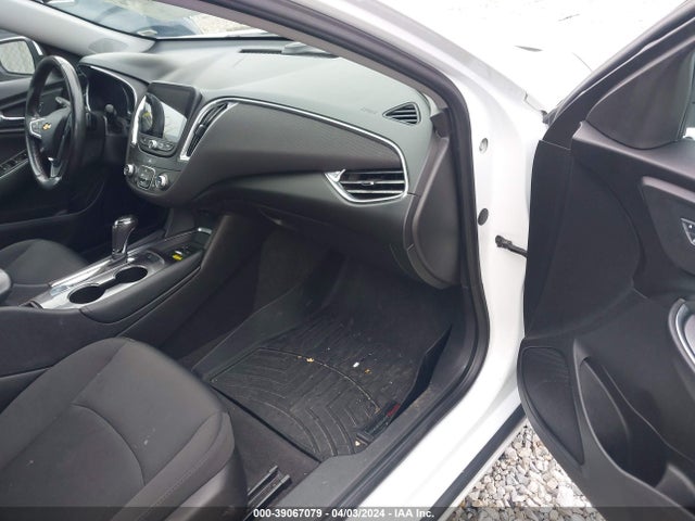 Chevrolet MALIBU LT 2018 1G1ZD5ST6JF251354 Image 5