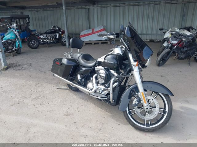 2015 HARLEY-DAVIDSON FLHX 1HD1KBM15FB604457