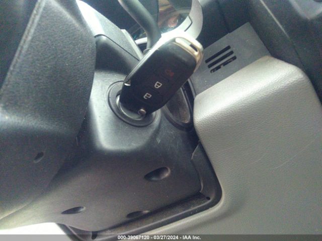 1FTMF1C85FKD71367 Ford F-150 Xl