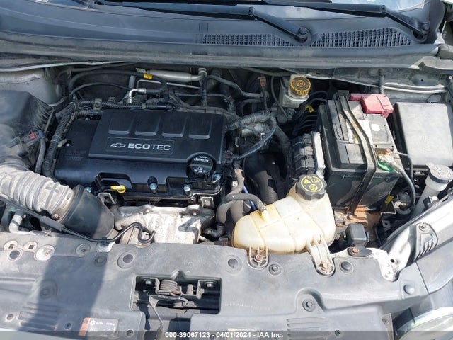 Chevrolet Sonic Ltz Auto 2015 1G1JE6SB8F4144123 Image 10
