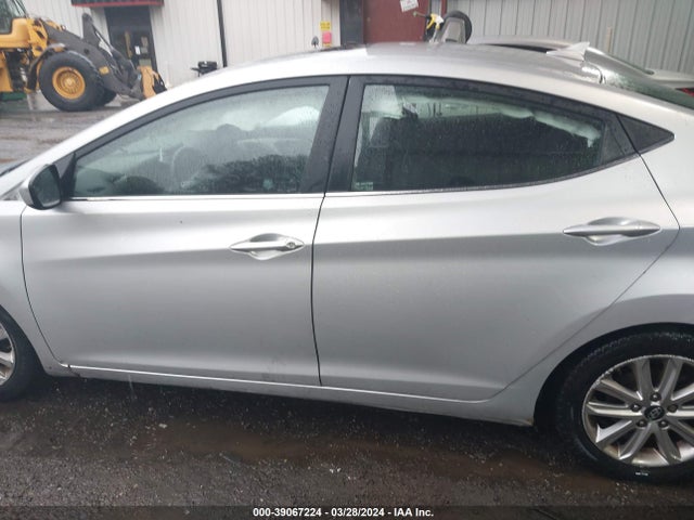 Hyundai ELANTRA SE 2015 5NPDH4AE9FH600359 Image 14