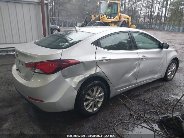 Hyundai ELANTRA SE 2015 5NPDH4AE9FH600359 Image 4