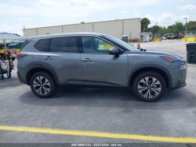 5N1AT3BB4MC689830 Nissan Rogue Sv Intelligent Awd