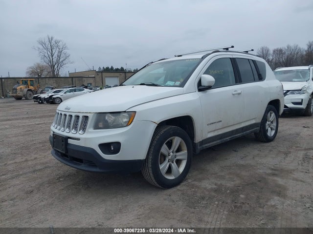 Jeep Compass Latitude 2015 1C4NJDEB3FD207598 Image 2