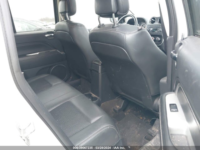 Jeep Compass Latitude 2015 1C4NJDEB3FD207598 Image 8