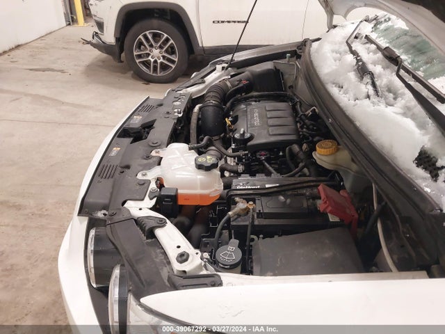 Chevrolet Sonic Ltz Auto 2016 1G1JE5SB7G4154170 Image 10