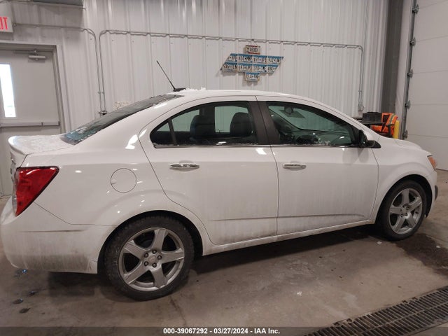 Chevrolet Sonic Ltz Auto 2016 1G1JE5SB7G4154170 Image 13