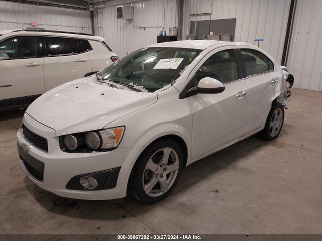 Chevrolet Sonic Ltz Auto 2016 1G1JE5SB7G4154170 Image 2