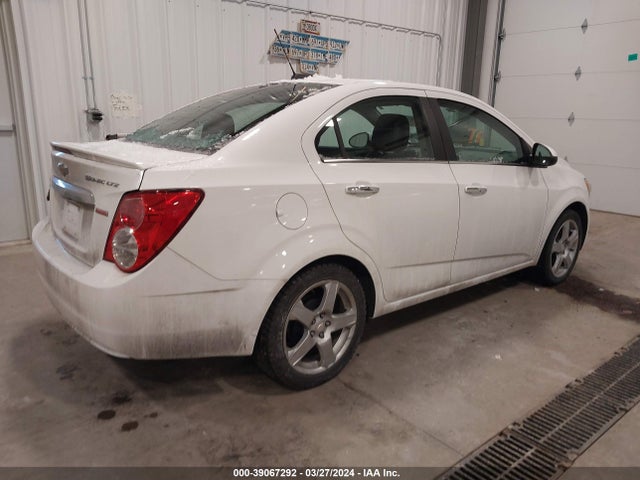 Chevrolet Sonic Ltz Auto 2016 1G1JE5SB7G4154170 Image 4