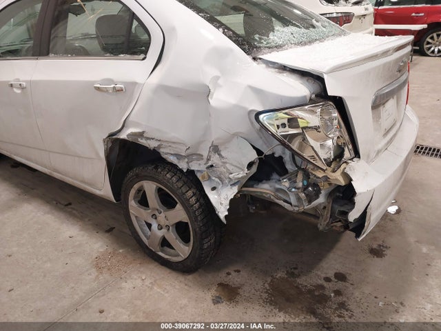 Chevrolet Sonic Ltz Auto 2016 1G1JE5SB7G4154170 Image 6