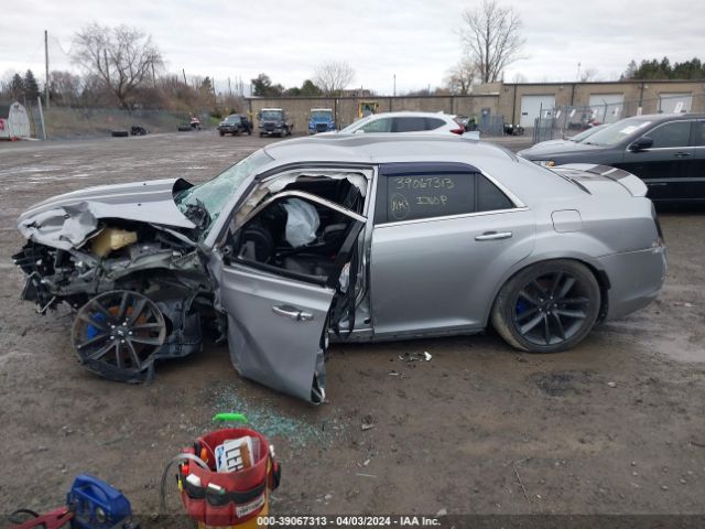 2C3CCAKG5JH250582 Chrysler 300 Limited Awd