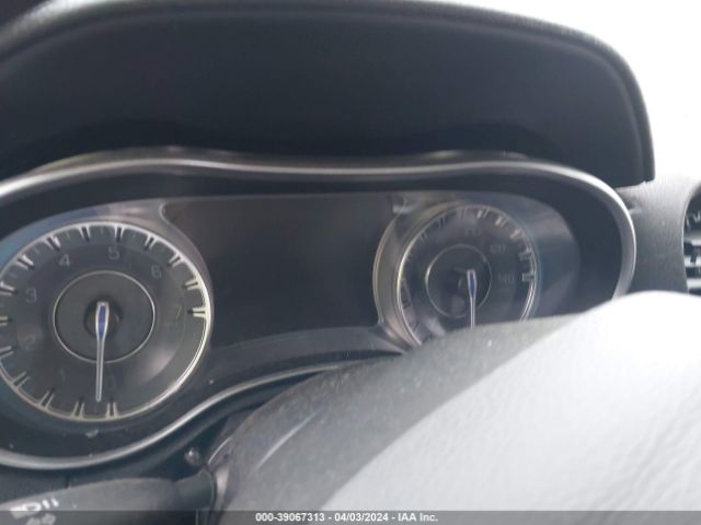 2C3CCAKG5JH250582 Chrysler 300 Limited Awd