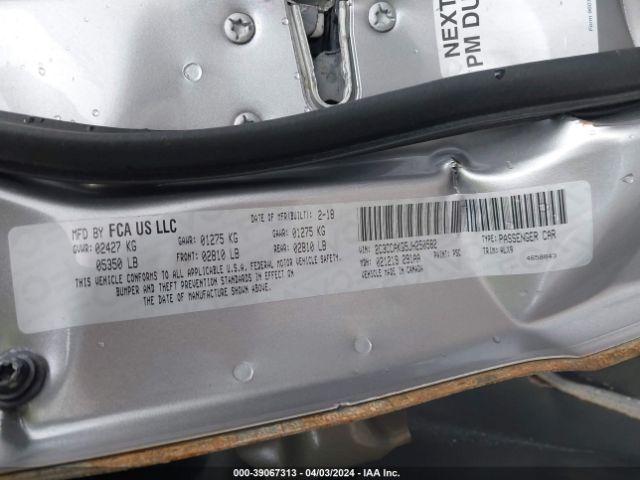 2C3CCAKG5JH250582 Chrysler 300 Limited Awd